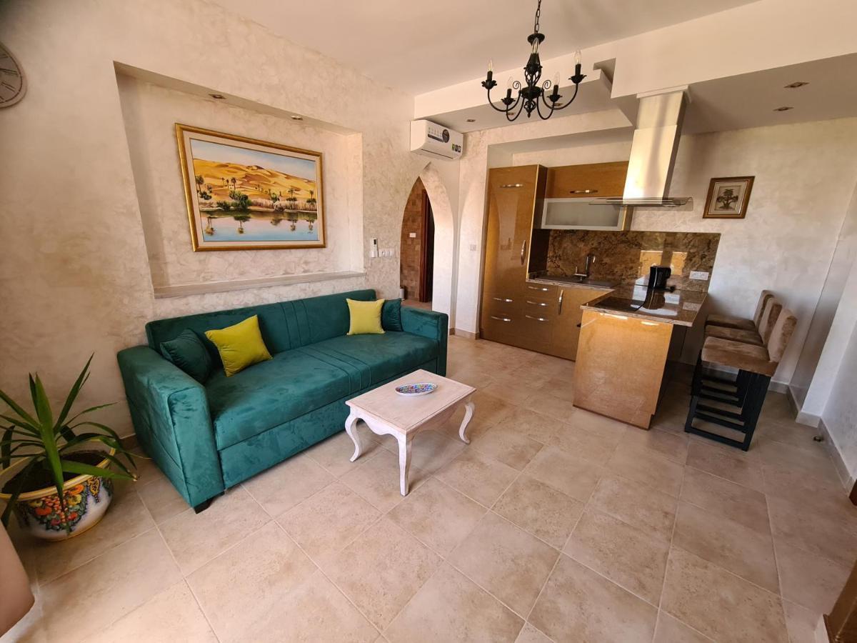 Mahdia - Baghdadi - Laourient Apartments, Restaurant, Cafe Экстерьер фото