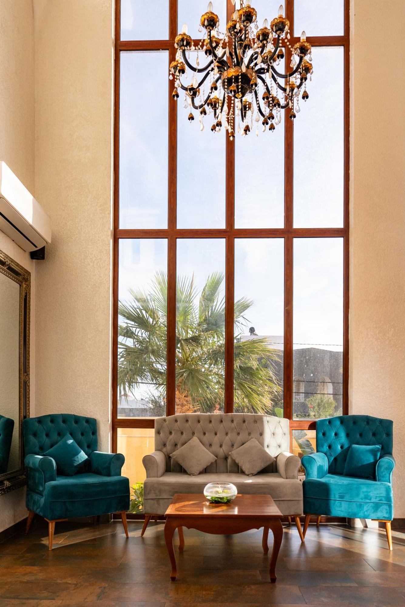 Mahdia - Baghdadi - Laourient Apartments, Restaurant, Cafe Экстерьер фото