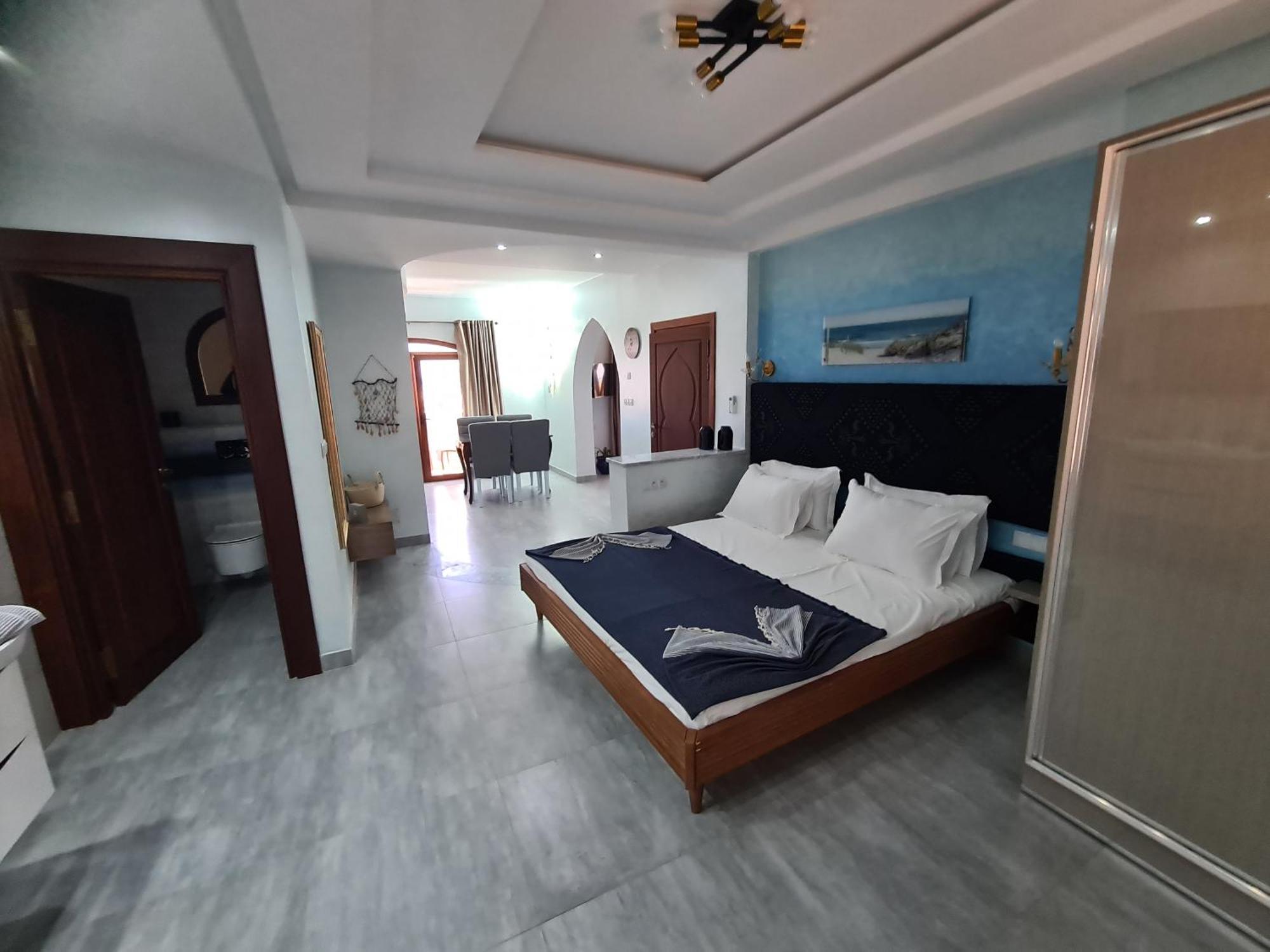 Mahdia - Baghdadi - Laourient Apartments, Restaurant, Cafe Номер фото